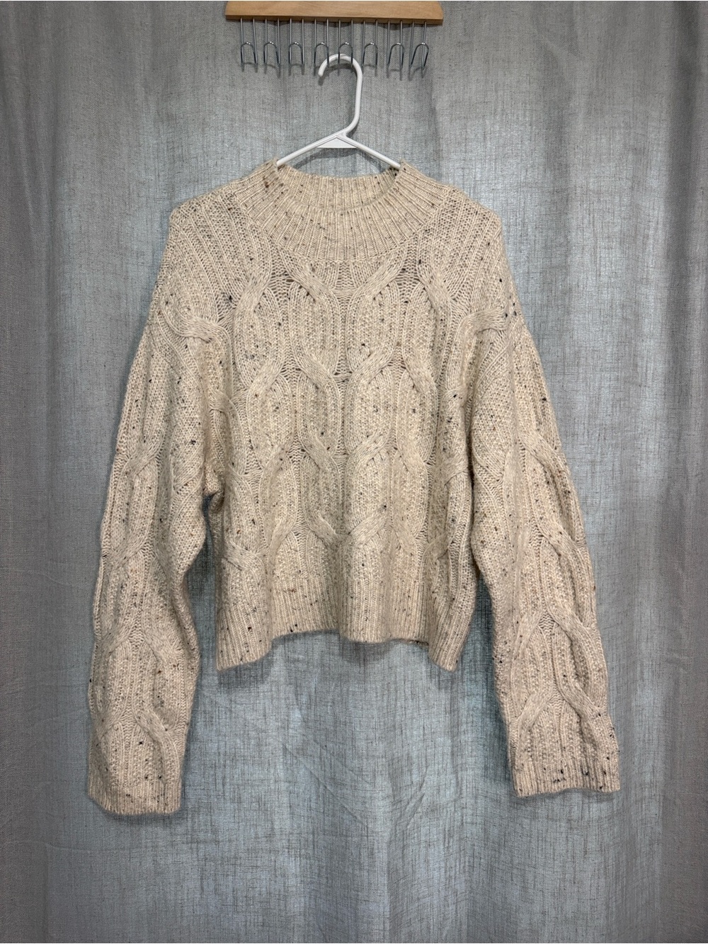 a.n.a A New Approach Cozy Cable Knit Crewneck Speckled Beige Sweater